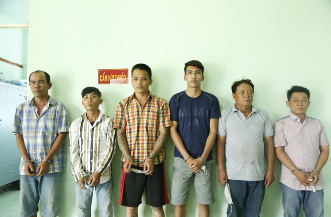 Bình Dương: Chủ vườn cây cảnh cùng đàn em đi cướp cây mai vàng