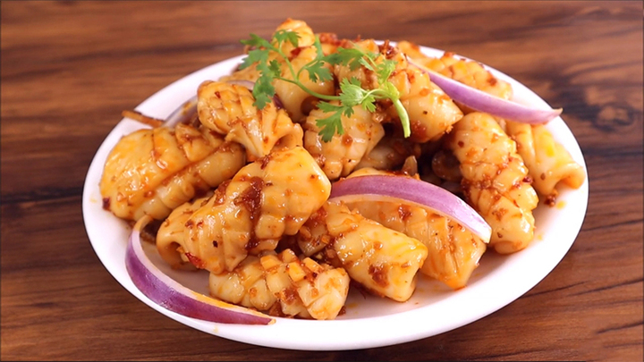 Cách làm mực xào sa tế cay ngon bắt vị cho bữa cơm gia đình