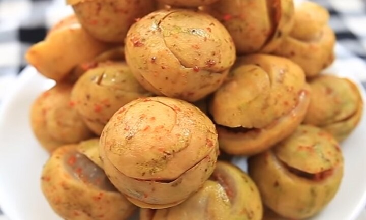 Cách làm sấu dầm chua ngọt ngon 