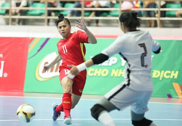 Thắng đậm Malaysia, Việt Nam đến gần với tấm HCV futsal nữ tại SEA Games 31