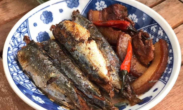 Cách làm cá nục kho riềng ba chỉ thơm ngon khiến cả nhà thích mê