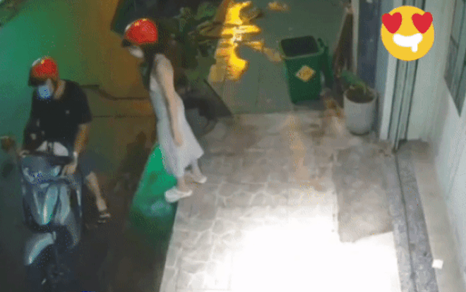 Thấy vợ trượt chân ngã oạch xuống đất, anh chồng có ngay hành động gây ngỡ ngàng