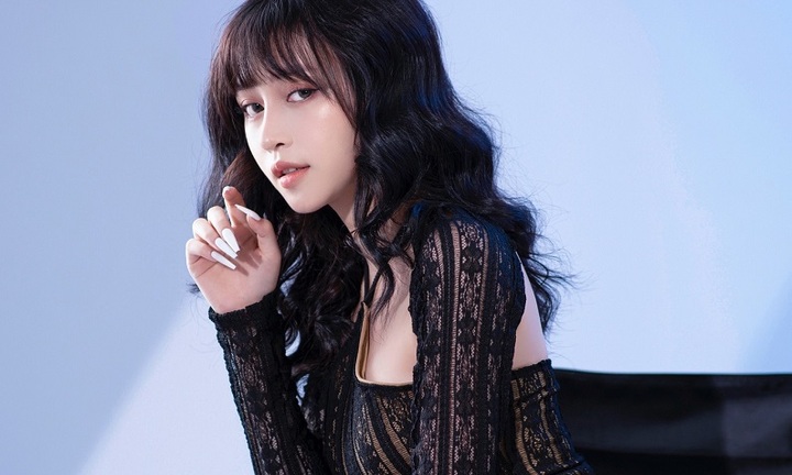 Nữ sinh 10X duyên dáng xinh đẹp của trường Đại học Công nghiệp