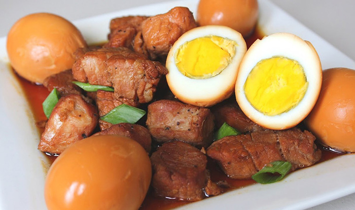 Cách làm thịt kho trứng cho bữa tối thơm ngậy mê ly