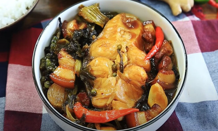 Hướng dẫn cách làm món cá kho dưa đậm đà, cả nhà ăn