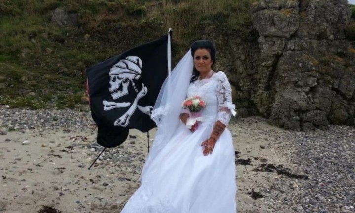 Chán đàn ông, người phụ nữ kết hôn với 