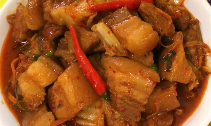 Trời se lạnh, kho ngay nồi thịt theo cách này cả nhà ai cũng ăn mê mệt