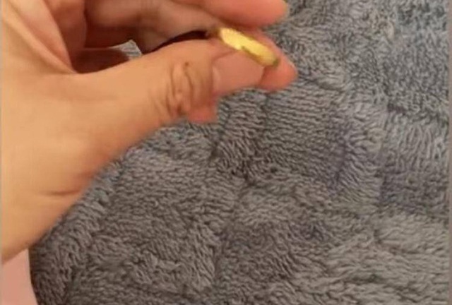 Con dâu nhờ mẹ chồng tìm giúp chiếc nhẫn vàng, gần 1 năm sau biết được sự thật gây xúc động