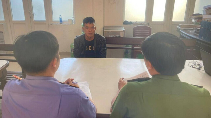 Bắt giữ thanh niên cầm dao xông vào phòng trọ trói 2 nữ sinh viên để cướp tài sản