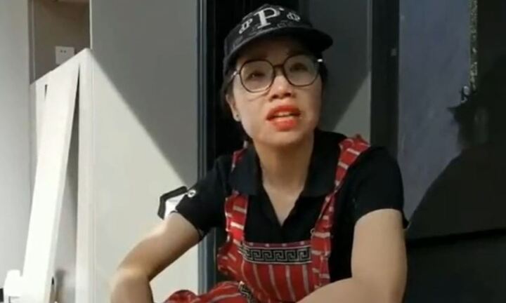  Bỏ công việc văn phòng đi làm dọn dẹp, người phụ nữ 