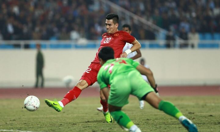 Vé trận bán kết lượt về Việt Nam - Indonesia giá bao nhiêu?