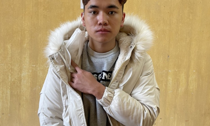 Nói dối chữa khỏi bệnh bằng cúng bái, thầy bói 21 tuổi lừa đảo hơn 3 tỷ đồng