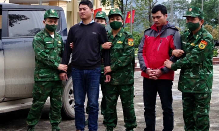 Hà Tĩnh: Khởi tố 2 bị can đưa 3 người Trung Quốc xuất cảnh trái phép sang Lào