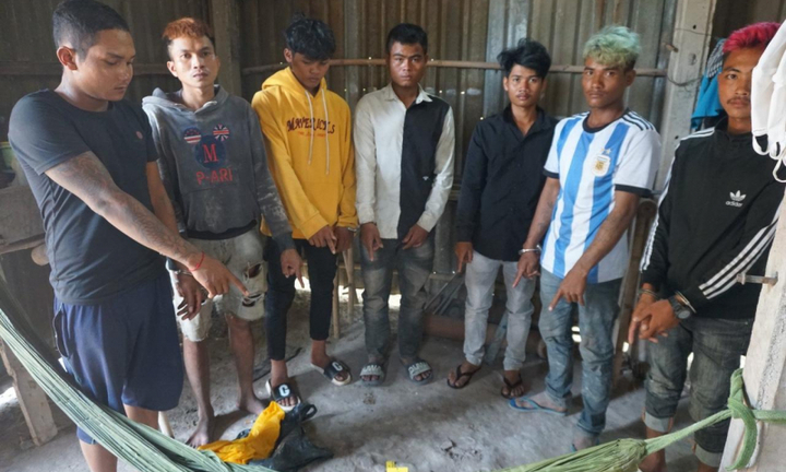 Bắt nhóm thanh niên tổ chức