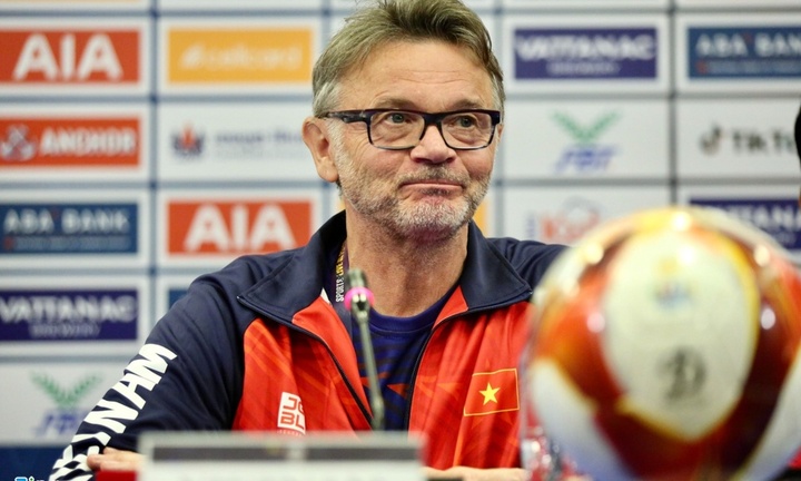 HLV Troussier: HCĐ không đáp ứng được kỳ vọng của người hâm mộ