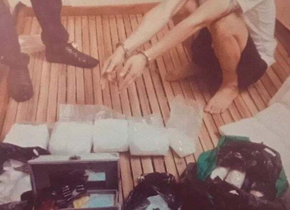 Lợi dụng xe “luồng xanh” chở nông sản để vận chuyển hơn 10 bánh heroin