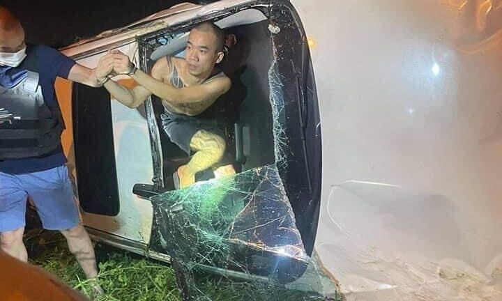 Vụ ô tô kéo lê xe máy trên đường, thông chốt kiểm dịch ở Hà Nội: Lời khai của tài xế