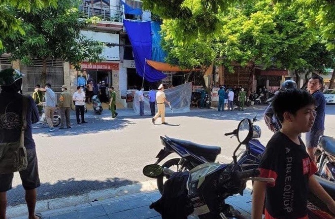 Hưng Yên: Điều tra án mạng người phụ nữ bị đâm ngay trước cửa nhà
