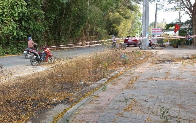 Điều tra vụ người đàn ông cầm dao chém vợ rồi tự tử bất thành