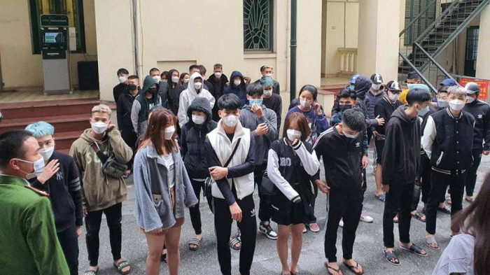 Lập hồ sơ gần 100 thanh thiếu niên chạy xe máy náo loạn đường phố Thủ đô