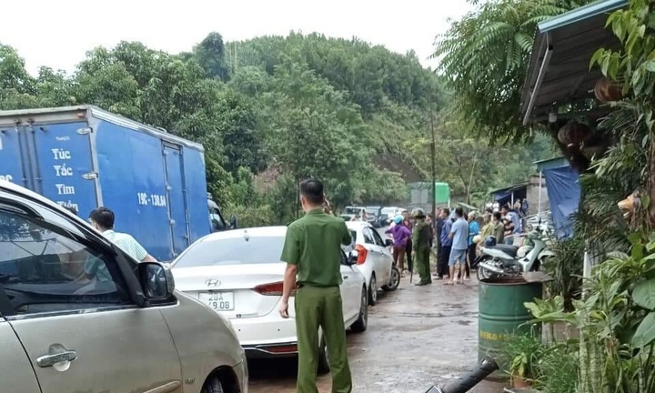 Truy bắt nghi phạm chém cả nhà vợ khiến 4 người thương vong ở Hòa Bình