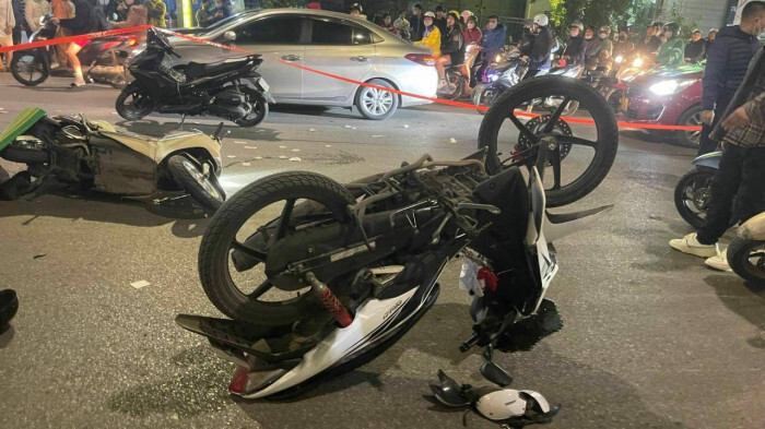 Hà Nội: Truy tìm tài xế tông xe làm chết người trên phố Trần Khát Chân