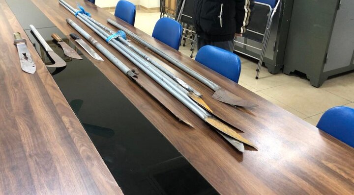 Hà Nội: 24 thanh thiếu niên mang hung khí đi hỗn chiến theo lời thách đấu trên mạng xã hội