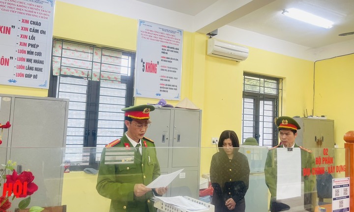 Bắc Giang: Khởi tố nữ cán bộ địa chính xây dựng về tội Giả mạo trong công tác