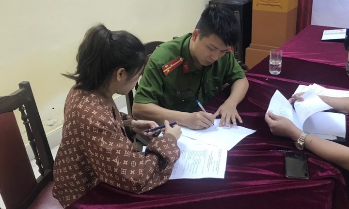 “Báo chốt” và “xúc phạm uy tín” lực lượng công an làm nhiệm vụ, 2 cô gái bị xử phạt