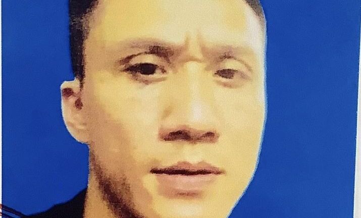 Hà Nội: Truy nã đối tượng dùng dao chém người và đập phá xe