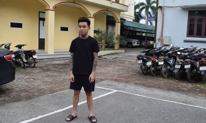 3 thiếu nữ bị nam thanh niên bán làm nhân viên quán karaoke với 