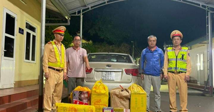 Liên tiếp bắt giữ các vụ vận chuyển vật liệu nổ và pháo trái phép ở Quảng Ninh