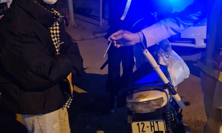 Liên hoan cuối năm, nữ công nhân mất thưởng Tết vì vi phạm nồng độ cồn mức kịch khung