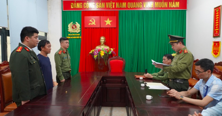 Bắt 2 đối tượng tổ chức cho người khác trốn đi nước ngoài