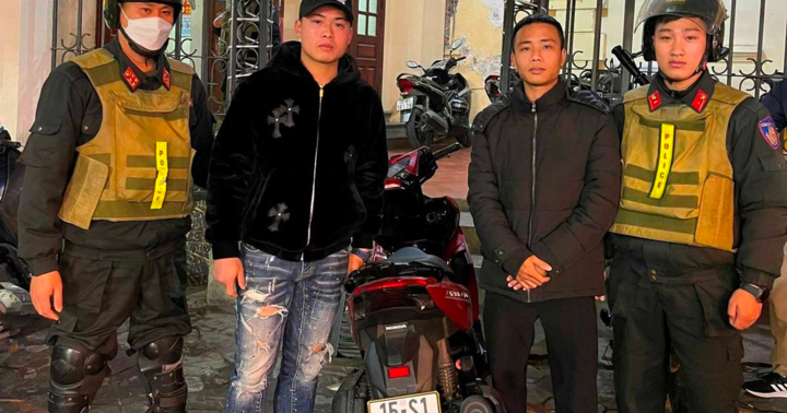  Liên tiếp phát hiện quái xế đầu trần vi phạm giao thông trong đêm ở Hải Phòng 