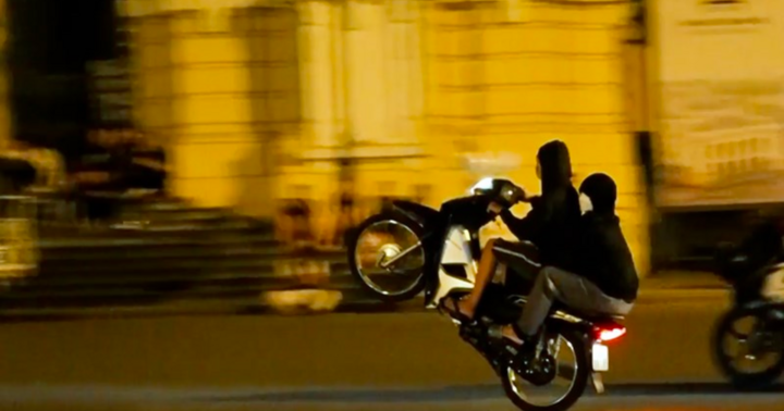 Liên tiếp xử lý các 