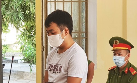 Đâm chết anh trai do mâu thuẫn chuyện tắt wifi