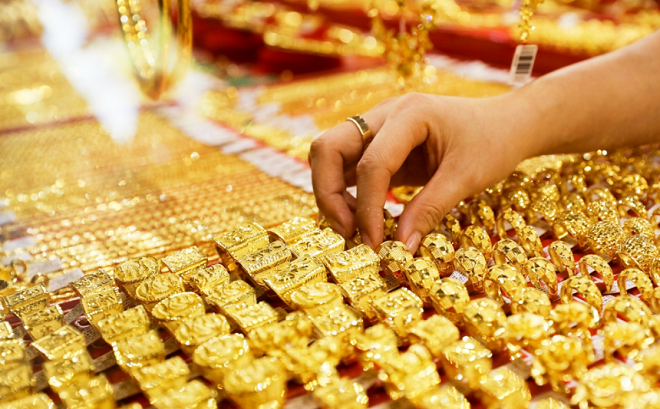 Giá vàng hôm nay ngày 19/7: Giá vàng SJC mua vào tăng cao