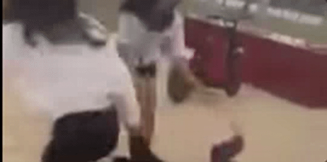 Vụ clip 2 nữ sinh bị bạn đánh hội đồng, lột áo ở Thừa Thiên- Huế: Người trong cuộc viết tường trình