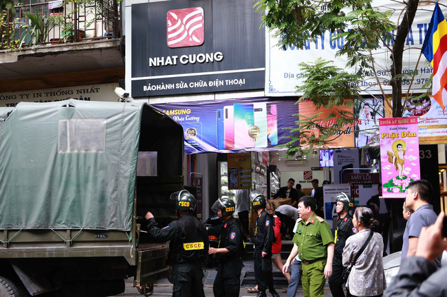 Tiết lộ nội dung bức 