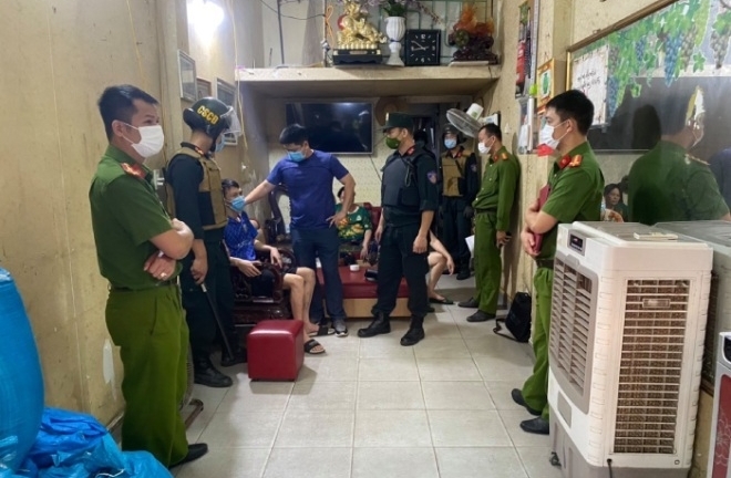 Vụ bắt giữ 2 anh em Thủy