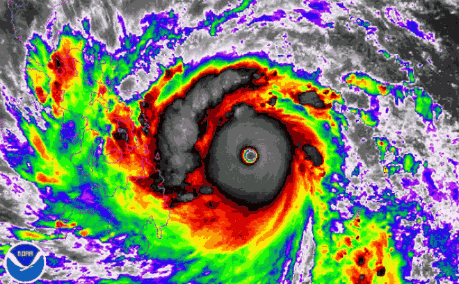 Diễn biến mới nhất cơn bão Conson giật cấp 11 đang áp sát biển Đông