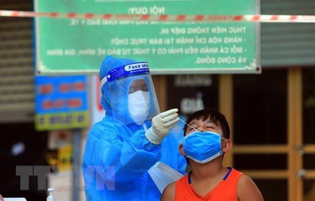Hà Nội: Không bắt buộc xét nghiệm COVID-19 đối với trẻ dưới 12 tuổi