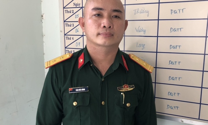 Bắt gã thanh niên giả trung tá bộ đội đặc công 