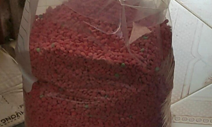 Vụ vứt 72.000 viên ma túy xuống đường: Truy tìm gã đàn ông bí ẩn