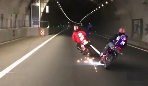 Xe máy rú ga, bấm còi liên tục bị xử phạt như thế nào?