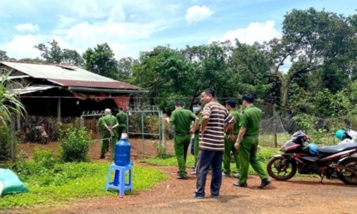 Vụ người đàn ông chết bí ẩn bên cạnh khẩu súng: Người dân nói gì?