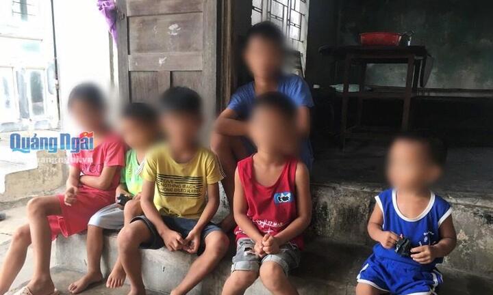 Người mẹ trẻ nhảy cầu tự tử, bỏ lại 6 con nhỏ bơ vơ