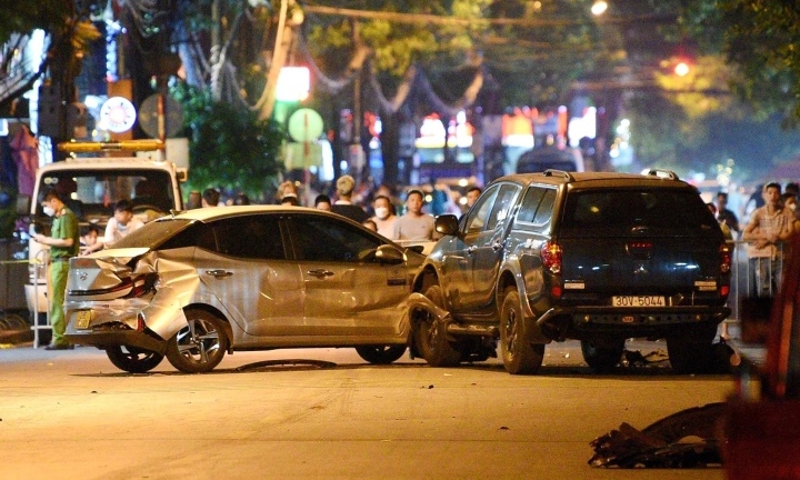 Vụ xe ô tô Santafe gây tai nạn liên hoàn, 1 người chết ở Hà Nội: Nhân chứng nói gì?