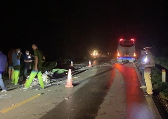 Tai nạn kinh hoàng ở Sơn La, 3 người bị hất văng 10m, tử vong